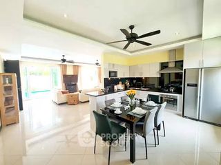 For sale 4 bedrooms villa in Bang Lamung, Chonburi