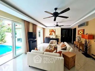 For sale 4 bedrooms villa in Bang Lamung, Chonburi
