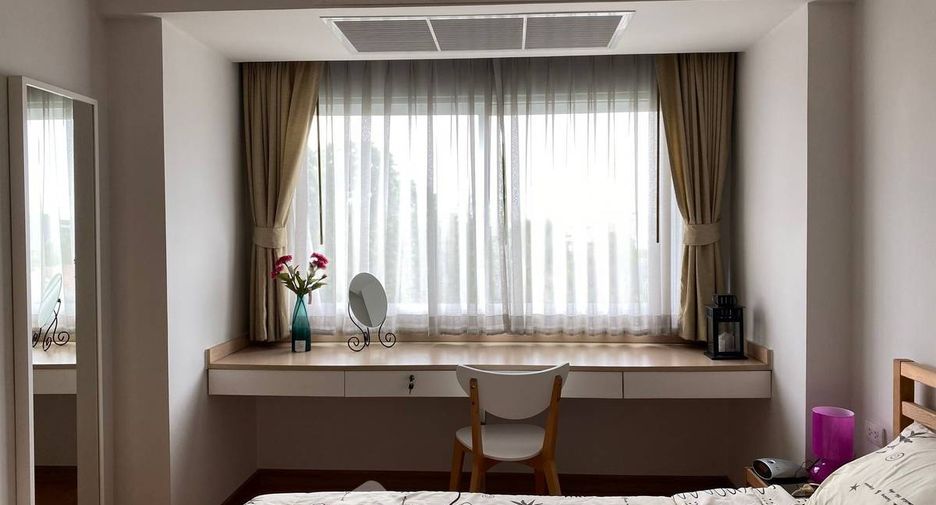 For rent and for sale 2 bedrooms condo in Phra Khanong, Bangkok