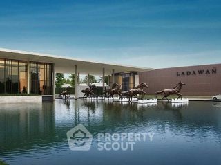 For sale 4 bedrooms house in Taling Chan, Bangkok