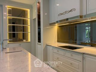 For sale 4 bedrooms house in Taling Chan, Bangkok