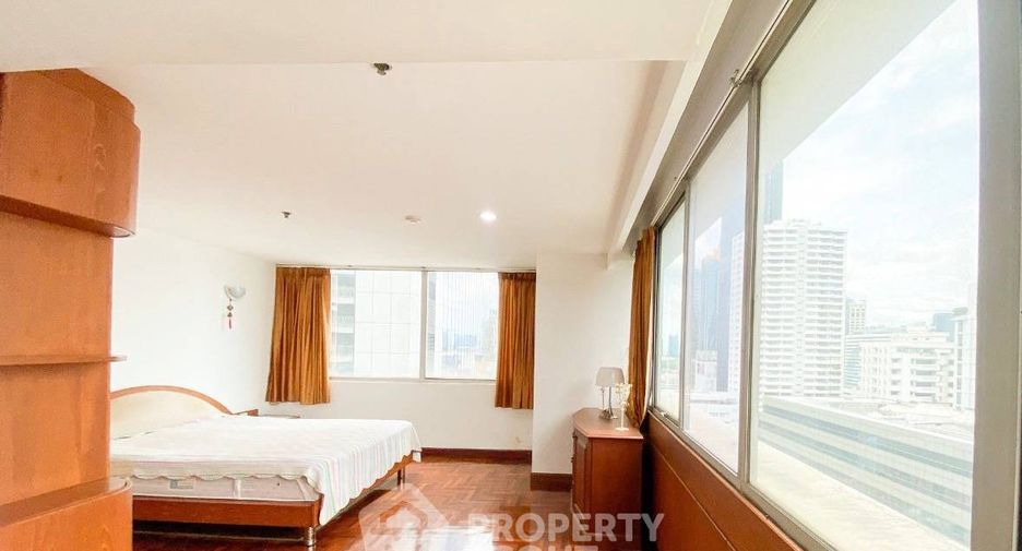À vendre 2 chambres condo à Watthana, Bangkok