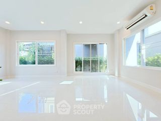 For sale 4 bedrooms house in Bang Phli, Samut Prakan
