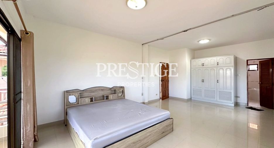 For rent 5 bedrooms house in East Pattaya, Pattaya