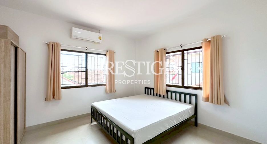 For rent 5 bedrooms house in East Pattaya, Pattaya