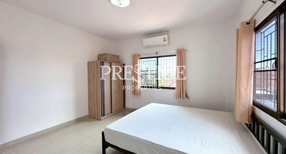 For rent 5 bedrooms house in East Pattaya, Pattaya