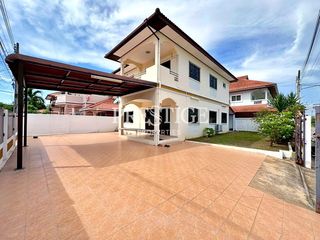 À louer 5 chambres maison à Bang Lamung, Chonburi