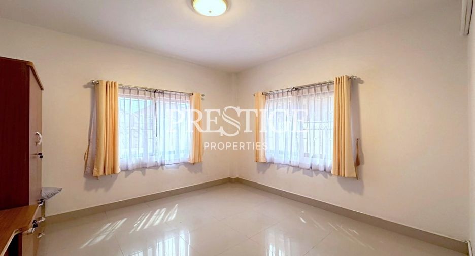 For rent 5 bedrooms house in East Pattaya, Pattaya