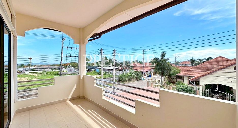 For rent 5 bedrooms house in East Pattaya, Pattaya