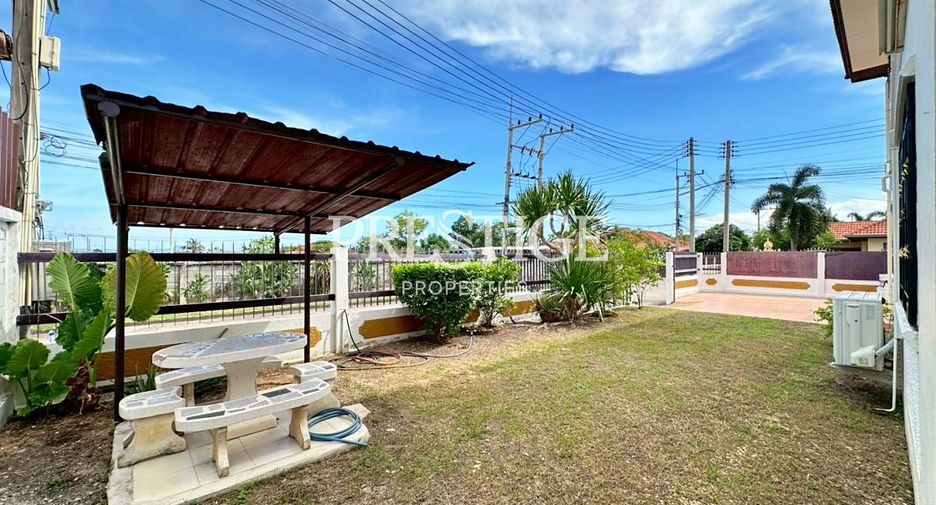 For rent 5 bedrooms house in East Pattaya, Pattaya