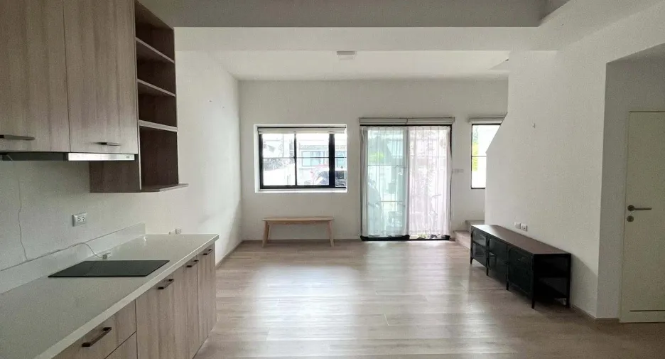 For rent 2 bedrooms house in Bang Phli, Samut Prakan