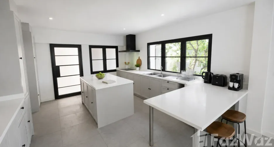 Villa zum Kauf mit 5 Zimmer in San Sai, Chiang Mai