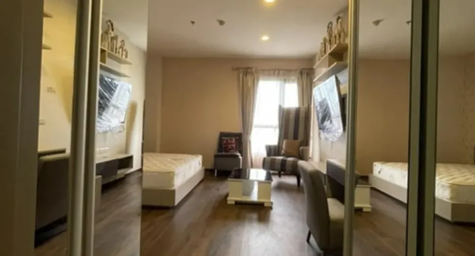 Wohnung zur Miete mit 3 Zimmer in Khlong San, Bangkok