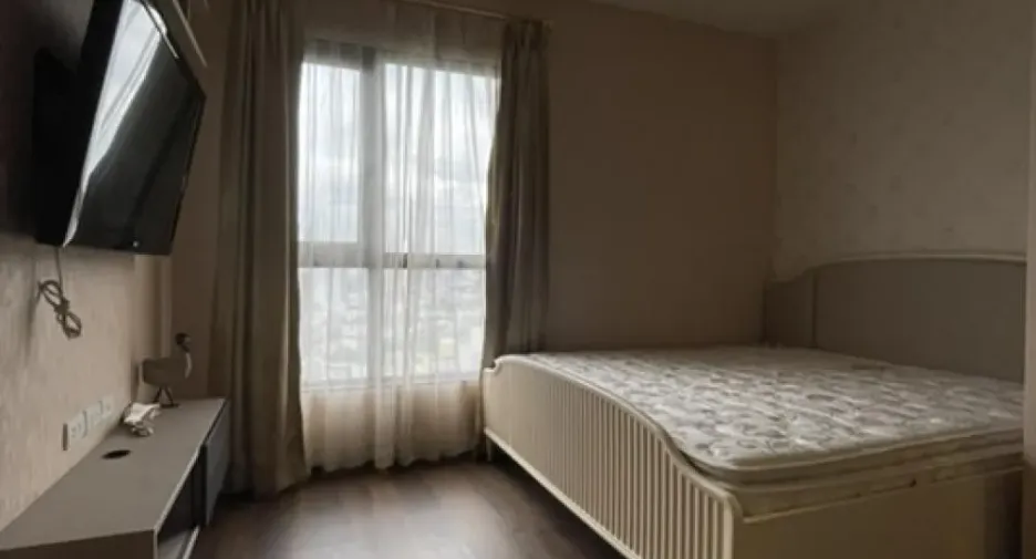 Wohnung zur Miete mit 3 Zimmer in Khlong San, Bangkok