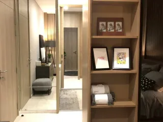 For rent 2 bedrooms condo in Pathum Wan, Bangkok