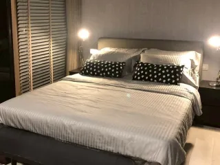 For rent 2 bedrooms condo in Pathum Wan, Bangkok
