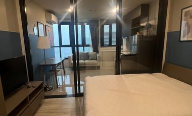 Condo en alquiler de 1 habitaciones en Huai Khwang, Bangkok