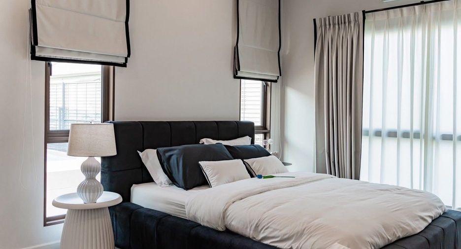 Casa en venta y en alquiler de 4 habitaciones en Bang Kapi, Bangkok