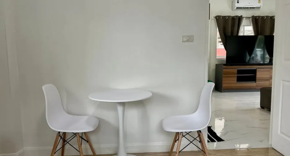 For rent 2 bedrooms house in San Kamphaeng, Chiang Mai