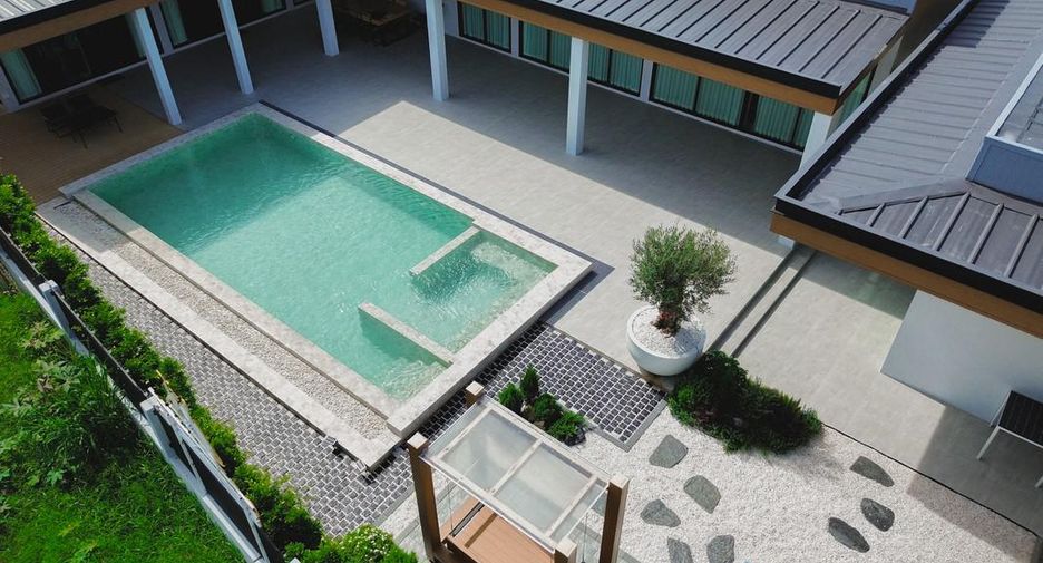 For sale 4 bedrooms house in Sattahip, Pattaya