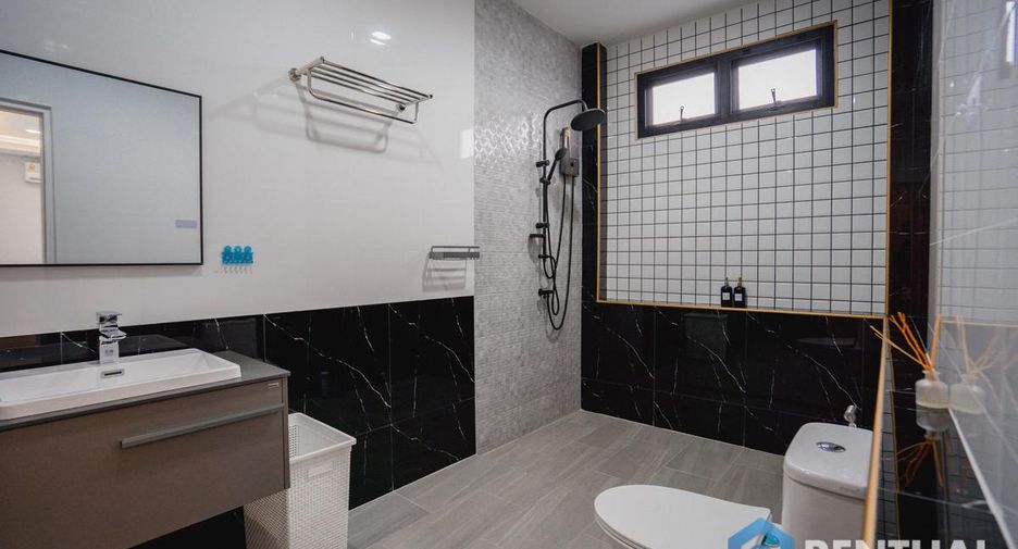 For sale 4 bedrooms house in Sattahip, Pattaya