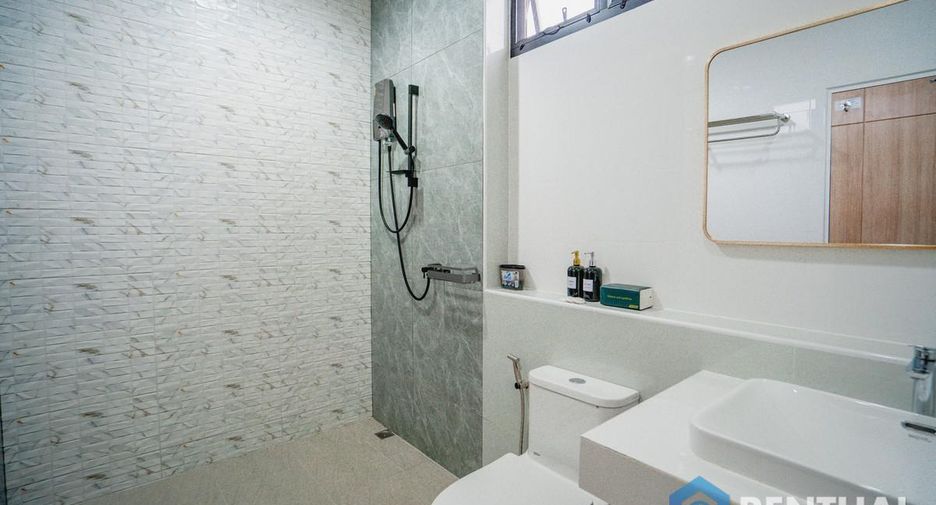 For sale 4 bedrooms house in Sattahip, Pattaya