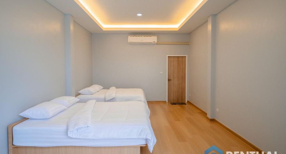 For sale 4 bedrooms house in Sattahip, Pattaya