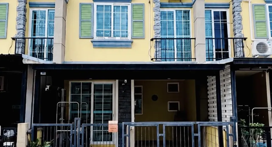 For sale 4 bedrooms townhouse in Lam Luk Ka, Pathum Thani