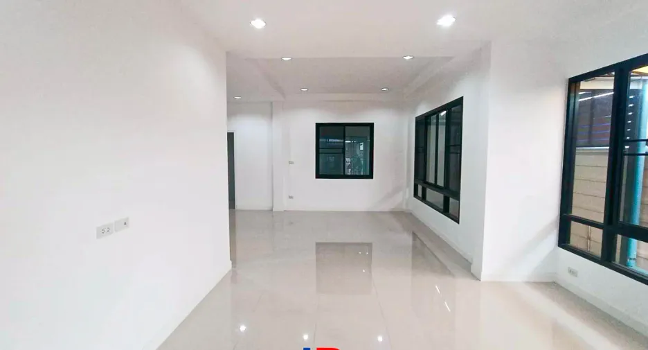 À vendre 3 chambres maison à Mueang Nakhon Pathom, Nakhon Pathom