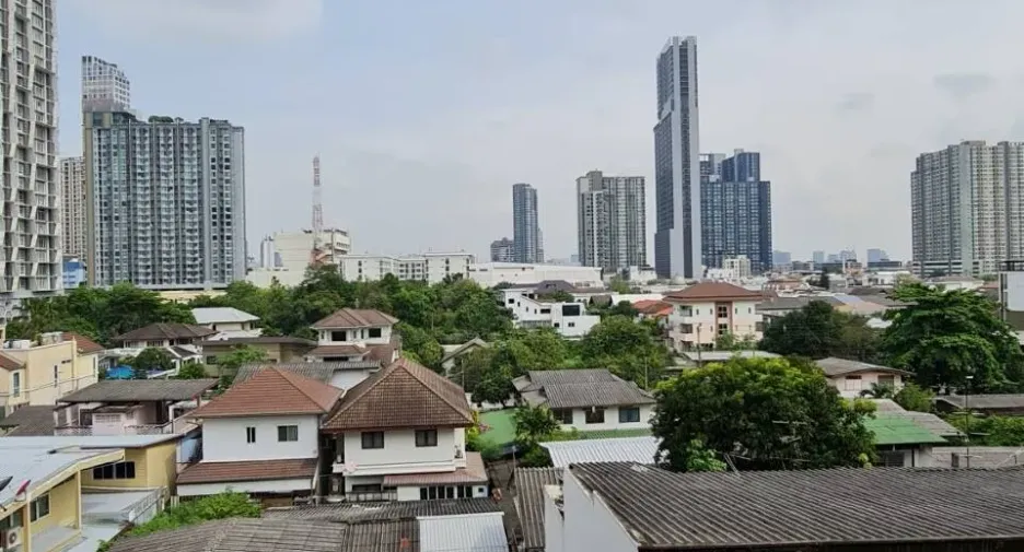 Condo en alquiler de estudio en Phra Khanong, Bangkok