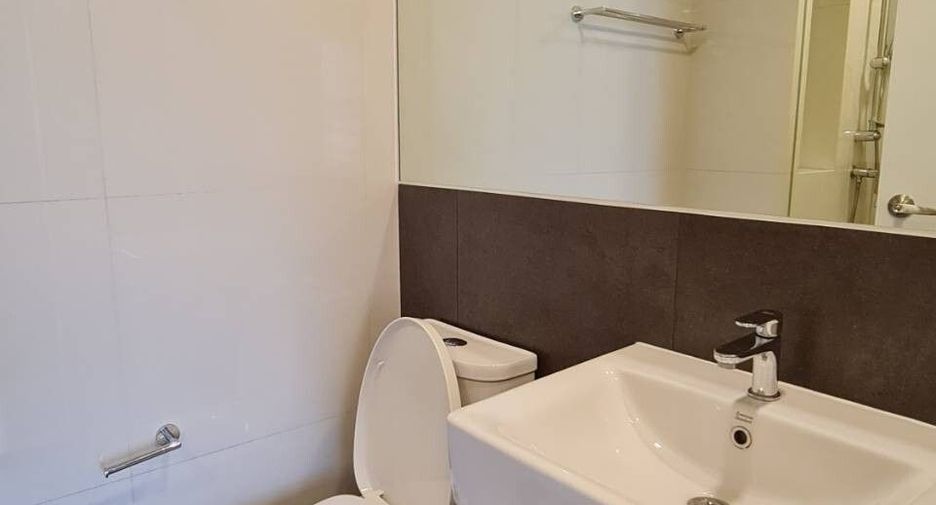 Condo en alquiler de estudio en Phra Khanong, Bangkok