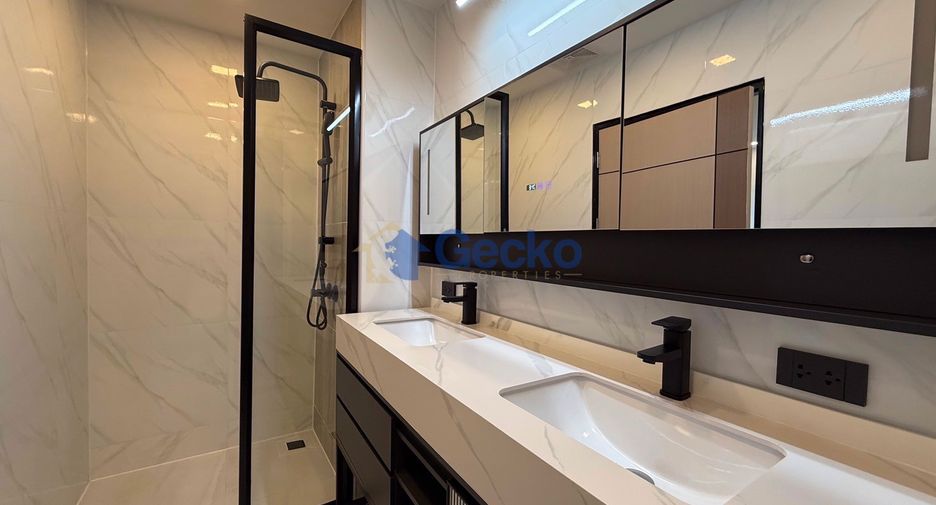 For sale 2 bedrooms condo in Jomtien, Pattaya