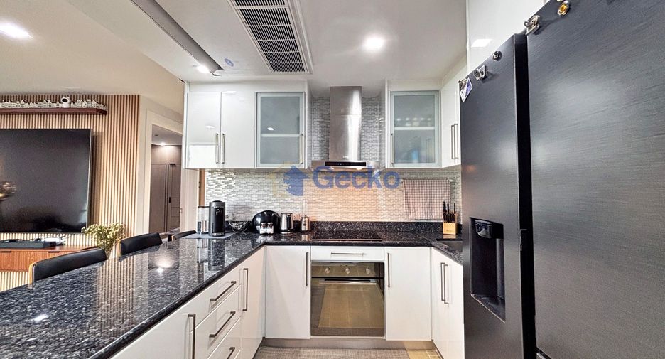For sale 3 bedrooms condo in Central Pattaya, Pattaya