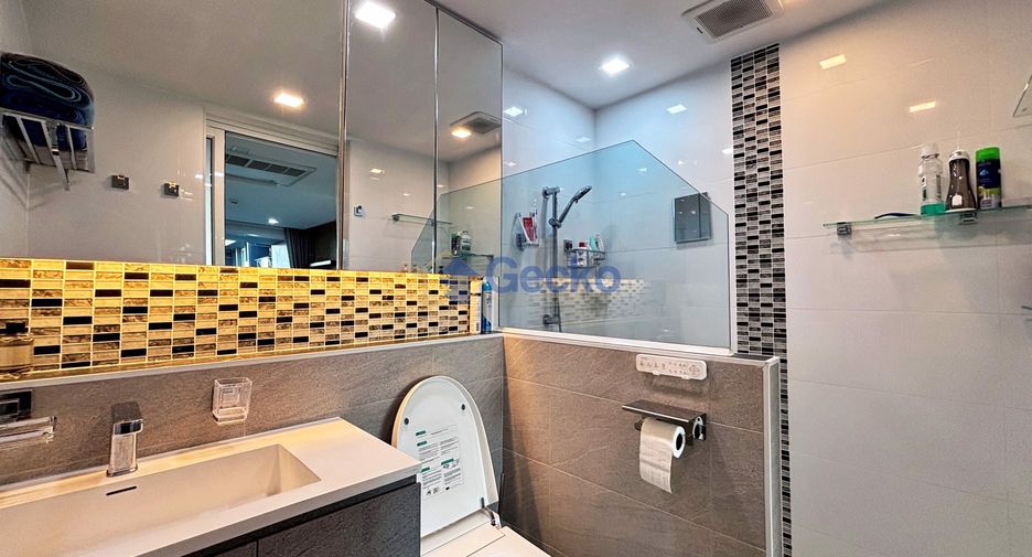 For sale 3 bedrooms condo in Central Pattaya, Pattaya
