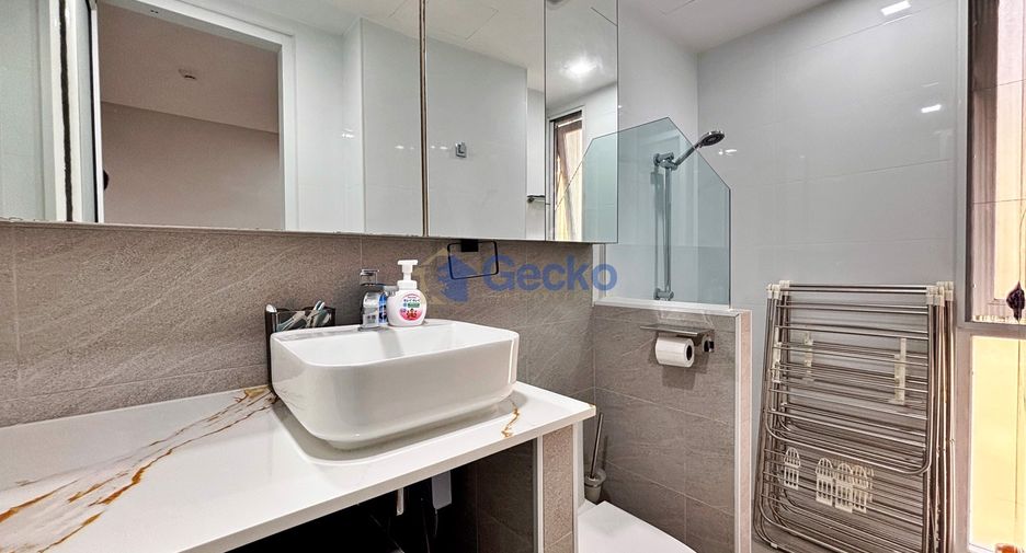 For sale 3 bedrooms condo in Central Pattaya, Pattaya