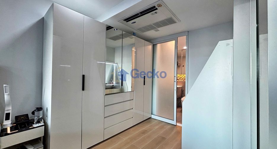 For sale 3 bedrooms condo in Central Pattaya, Pattaya