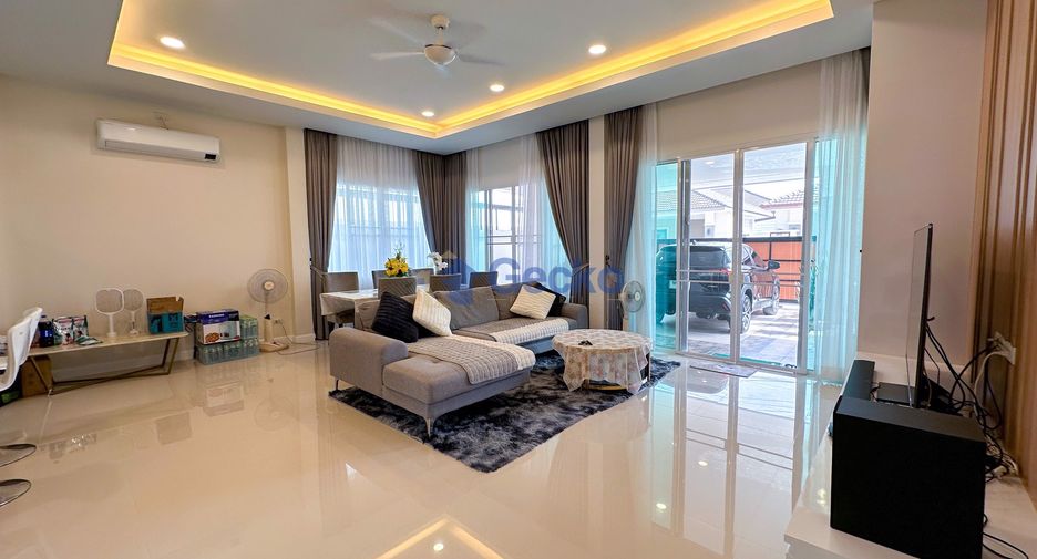 For sale 3 bedrooms house in Huay Yai, Pattaya