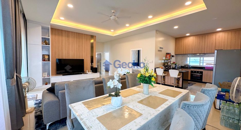 For sale 3 bedrooms house in Huay Yai, Pattaya