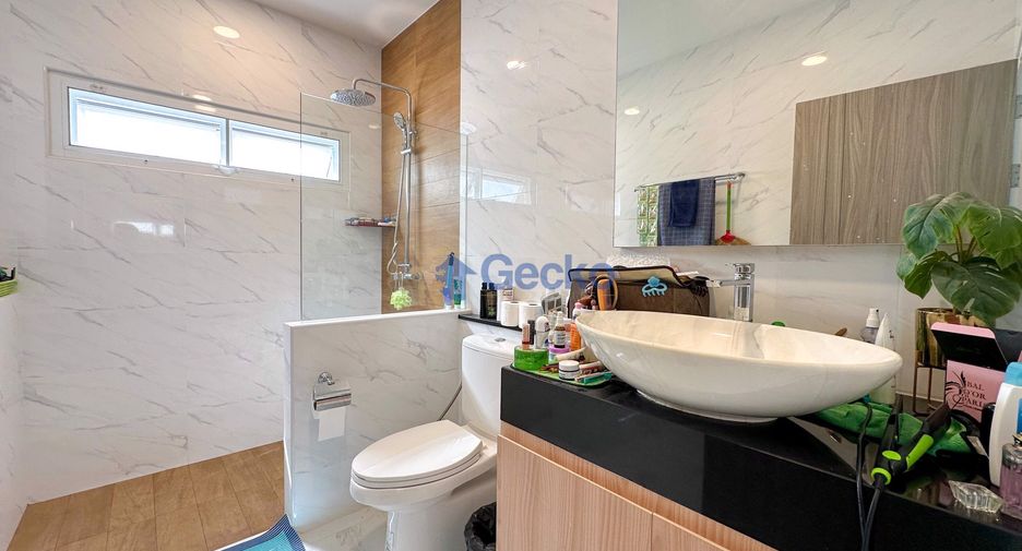 For sale 3 bedrooms house in Huay Yai, Pattaya