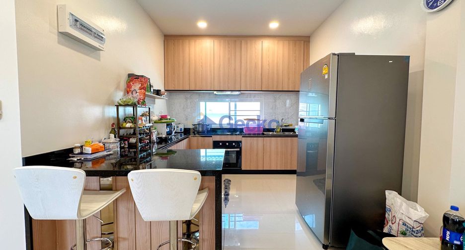 For sale 3 bedrooms house in Huay Yai, Pattaya