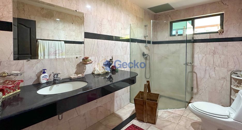 Casa en venta de 6 habitaciones en East Pattaya, Pattaya