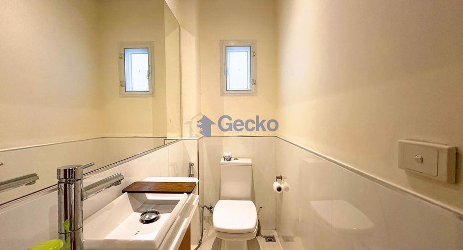 For sale 5 bedrooms house in Pratumnak, Pattaya