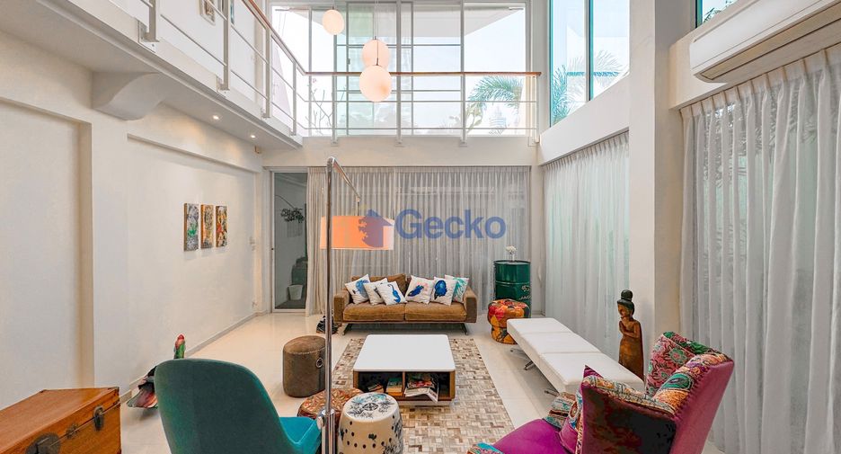 For sale 5 bedrooms house in Pratumnak, Pattaya