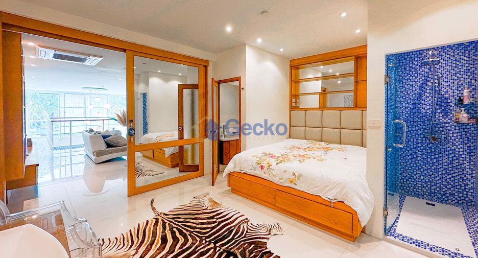 For sale 5 bedrooms house in Pratumnak, Pattaya