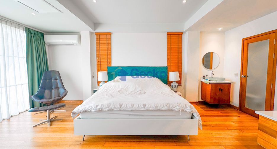 For sale 5 bedrooms house in Pratumnak, Pattaya