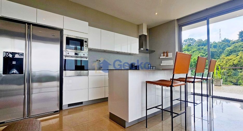 For sale 2 ベッドルーム condo in Sattahip, Chonburi