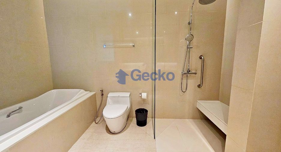 For sale 2 ベッドルーム condo in Sattahip, Chonburi