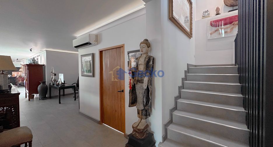 À vendre 4 chambres maison à East Pattaya, Pattaya