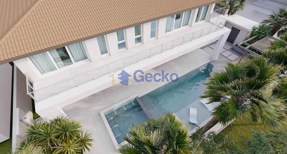 For sale 4 bedrooms house in Pratumnak, Pattaya