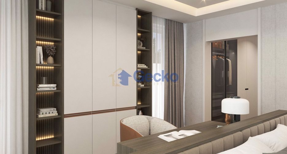 For sale 4 bedrooms house in Pratumnak, Pattaya